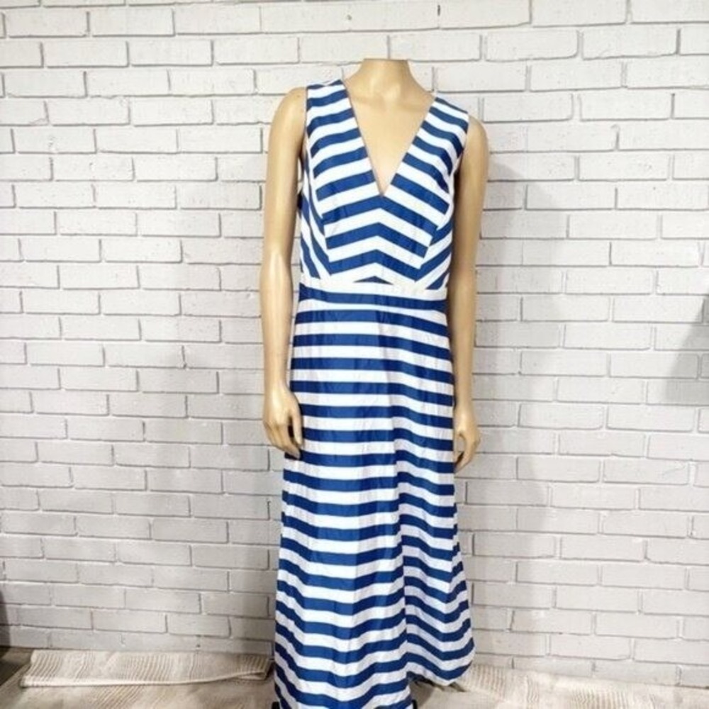 Boden Blue White Striped V-Neck Fit and Flare Midi Dress with Pockets Size 16R - Picture 2 of 14